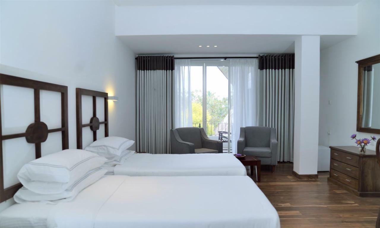 Avasta Resort And Spa Anuradhapura Exterior foto