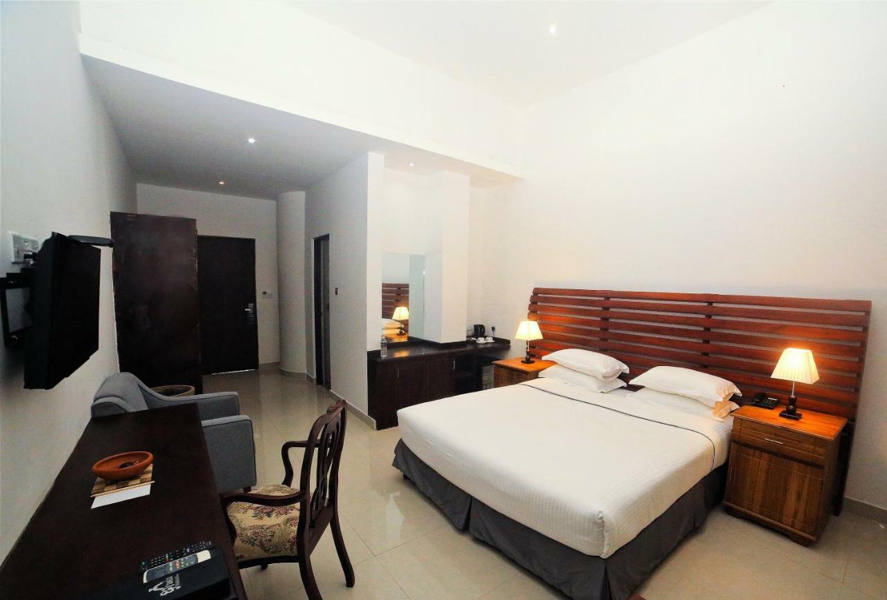 Avasta Resort And Spa Anuradhapura Exterior foto